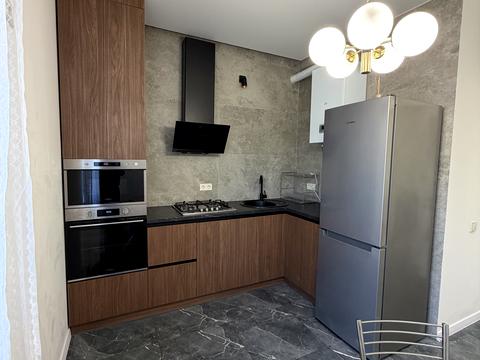 квартира за адресою Азовська вул., 5