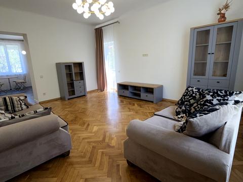 квартира за адресою Азовська вул., 5