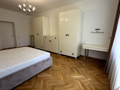 квартира за адресою Азовська вул., 5