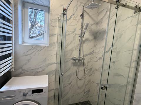 квартира за адресою Азовська вул., 5