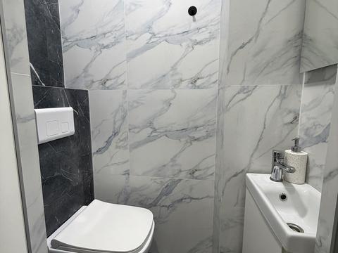 квартира за адресою Азовська вул., 5