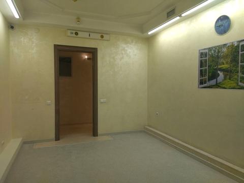 комерційна за адресою Богдана Хмельницького вул., 9-Б