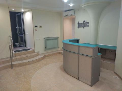 комерційна за адресою Богдана Хмельницького вул., 9-Б