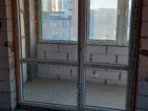 квартира за адресою Коновальця вул., (Будинок 1)