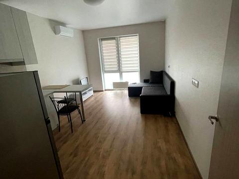 квартира за адресою смт. Авангард, Спрейса вул., 8