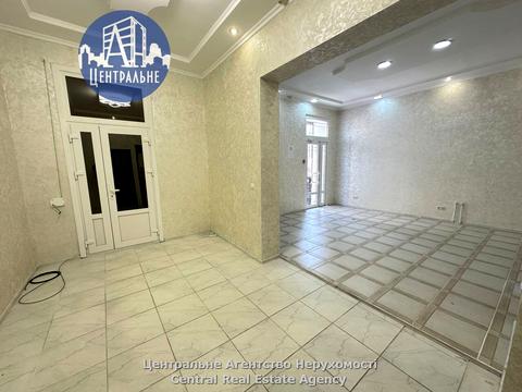 комерційна за адресою Марії Заньковецької вул., 23
