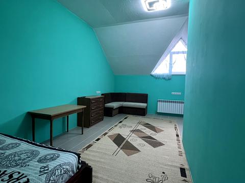 будинок за адресою с. Пухівка, Центральна