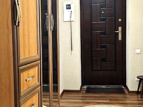 квартира за адресою Сталеварів вул., 18