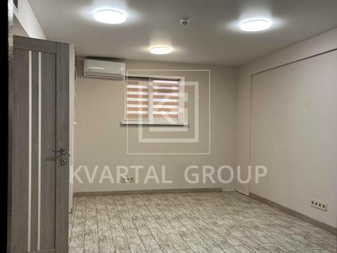 комерційна за адресою Західна вул., 2