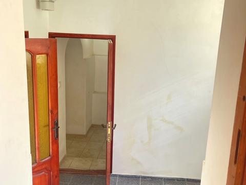комерційна за адресою Торгова вул., 53