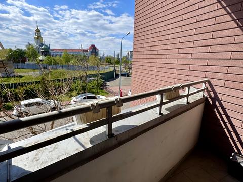 квартира по адресу Героев Полка "Азов ул. (Малиновского маршала), 8