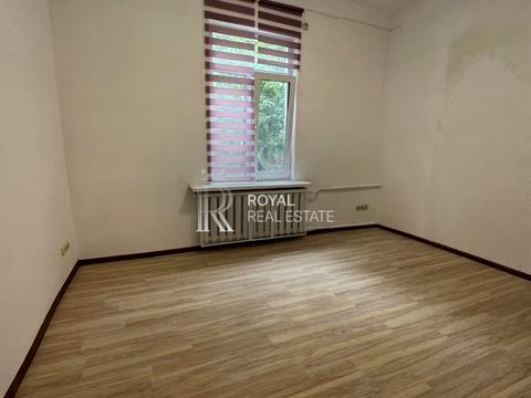 комерційна за адресою Менделєєва вул., 27