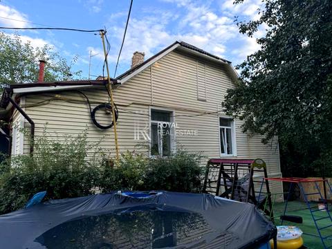 комерційна за адресою Менделєєва вул., 27