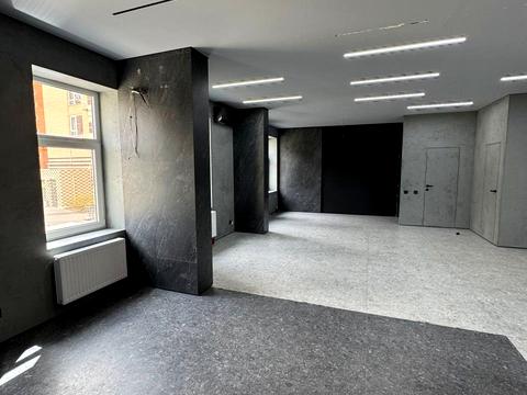 комерційна за адресою Сидора Воробкевича вул., 33, К1