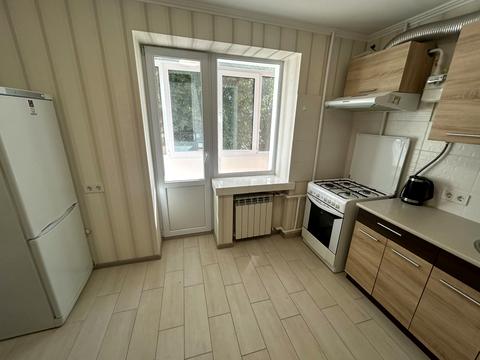 квартира за адресою Героїв Крут бульв. (Героїв Сталінграду), 9-А