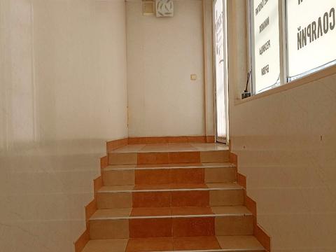 комерційна за адресою В'ячеслава Чорновола вул., 15