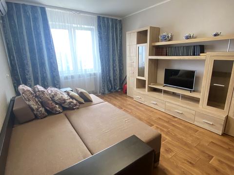 квартира по адресу Академика Глушкова просп., 9-Є