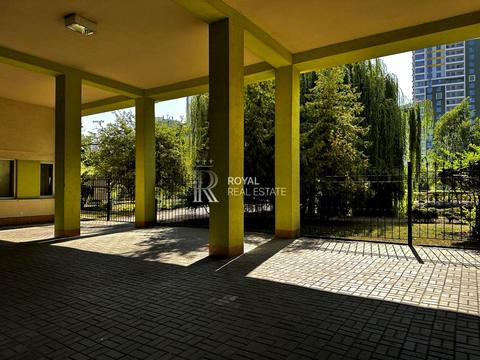 комерційна за адресою Байди-Вишневецького вул. (Осиповського), 3