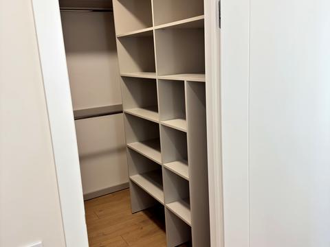 квартира по адресу Киев, Олеся Бердника ул., 1