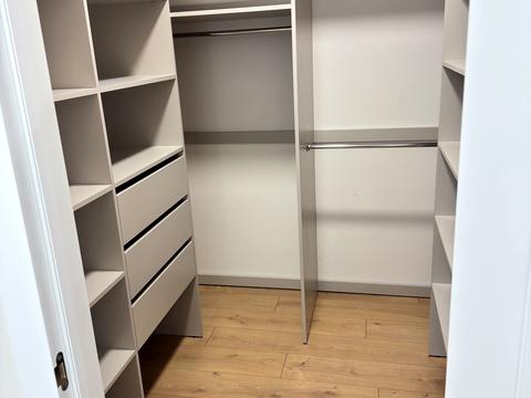 квартира по адресу Киев, Олеся Бердника ул., 1