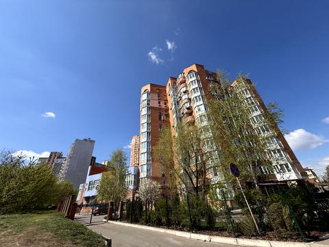 квартира за адресою Осіння вул., 33