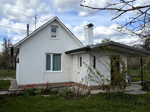 будинок за адресою Головна, 1