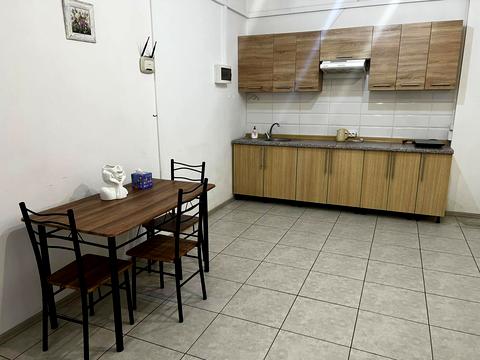 комерційна за адресою Радісна вул., 21