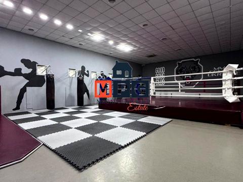 комерційна за адресою Валентинівська вул., 21