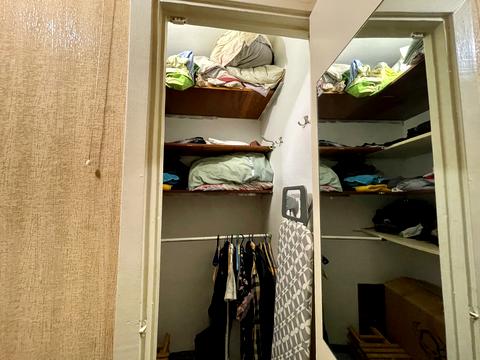 квартира за адресою Оболонський просп., 18-Б