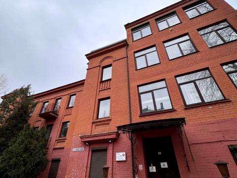 комерційна за адресою Соборна пл. (Жовтнева), 1-Б