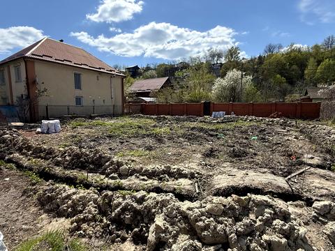 участок по адресу Квітки-Основʼяненка пер.