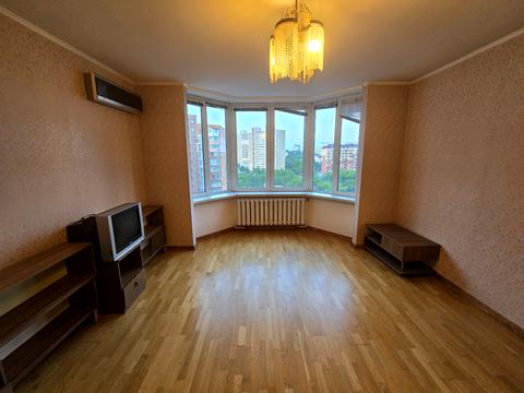 квартира за адресою Осіння вул., 33