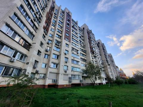 комерційна за адресою Володимира Івасюка просп. (Героїв Сталінграду), 20-А