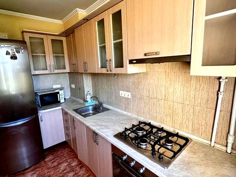 квартира по адресу Героїв Космосу ул., 19