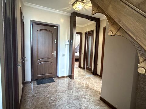 квартира за адресою Регенераторна вул., 4 к4