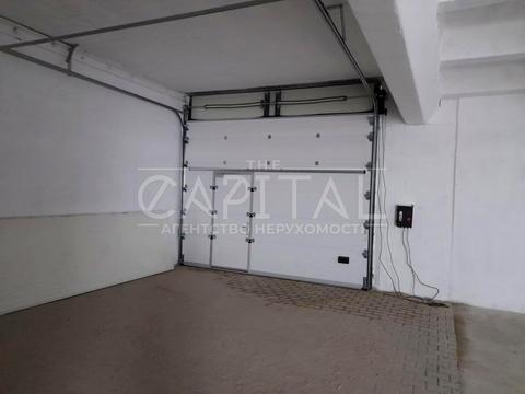 коммерческая по адресу Амосова ул., 48