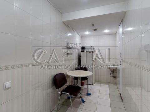 комерційна за адресою Павла Тичини просп., 16/2
