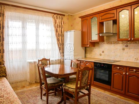 квартира за адресою Академіка Булаховського вул., 5-Д