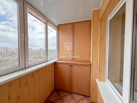 квартира за адресою Академіка Булаховського вул., 5-Д