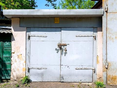 паркомісце за адресою Всеволода Змієнка вул., 6