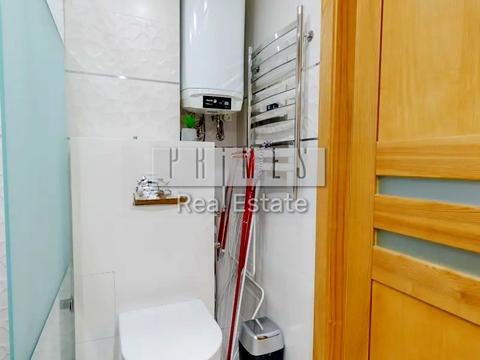 квартира за адресою Регенераторна вул., 4 к11