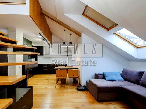 квартира за адресою Регенераторна вул., 4 к11