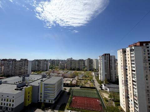 квартира по адресу Ревуцкого ул., 42-Б