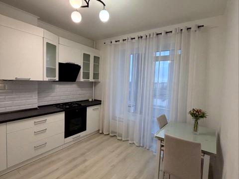 квартира за адресою Володимира Стельмаха вул. (Курчатова), 1-Б