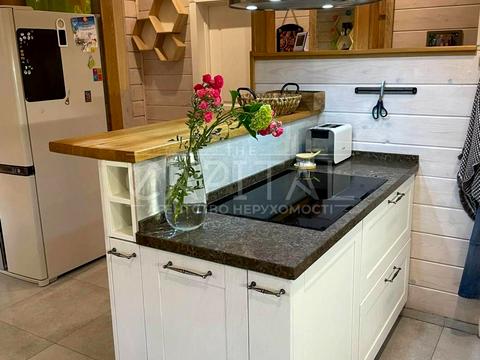 будинок за адресою 6-та Синьоозерна вул.