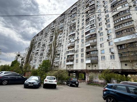 квартира за адресою Амвросія Бучми бульв., 8