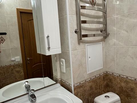 квартира за адресою Амвросія Бучми бульв., 8