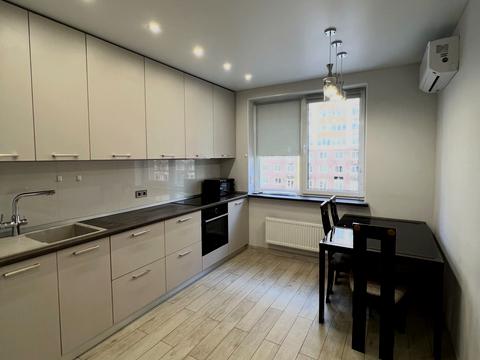 квартира за адресою Перлинна вул., 7