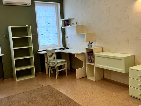 квартира за адресою Осіння вул., 33