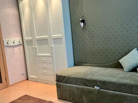 квартира за адресою Осіння вул., 33